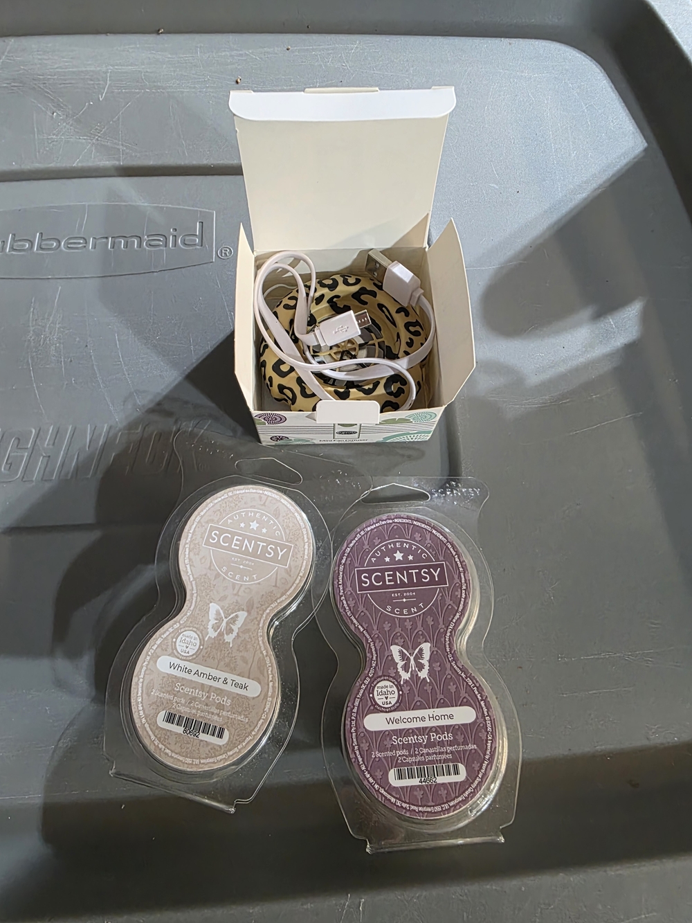 Scentsy Mini Fan Diffuser With Pod Refills - Leopard Print With Cord